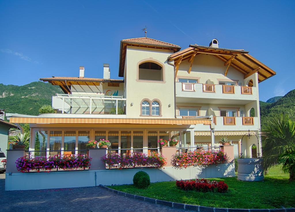 Garni Hotel Peterlinhof Caldaro Exterior foto